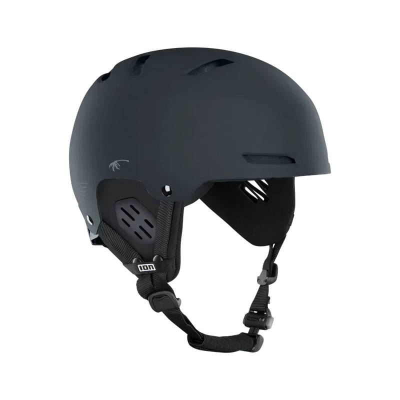 Capacete preto esportivo ION para kitesurf, triathlon ou esportes aquáticos da Orca Sports