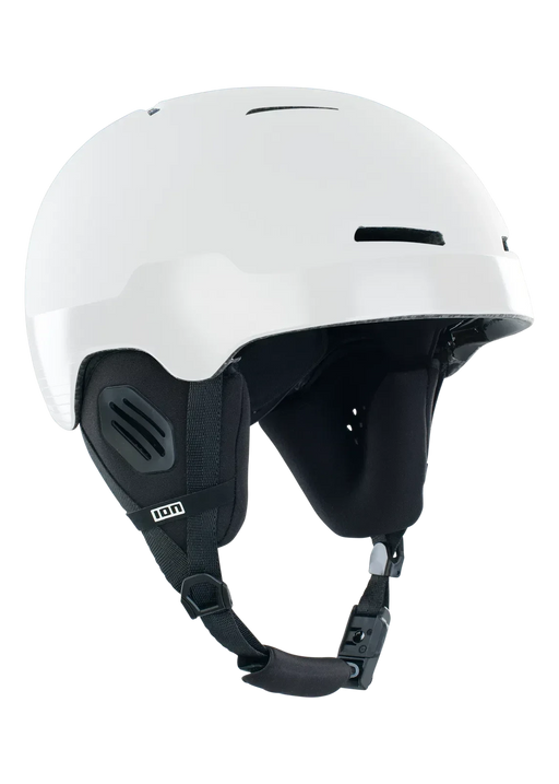 Capacete branco ION para kitesurf, proteção esportiva Orca Sports.