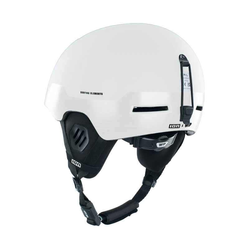 Capacete branco ION x WIP para kitesurf e esportes aquáticos, com viseira e ajuste, Orca Sports