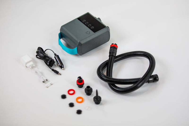 Bomba elétrica portátil Duotone com acessórios para inflar equipamentos de kitesurf Orca Sports