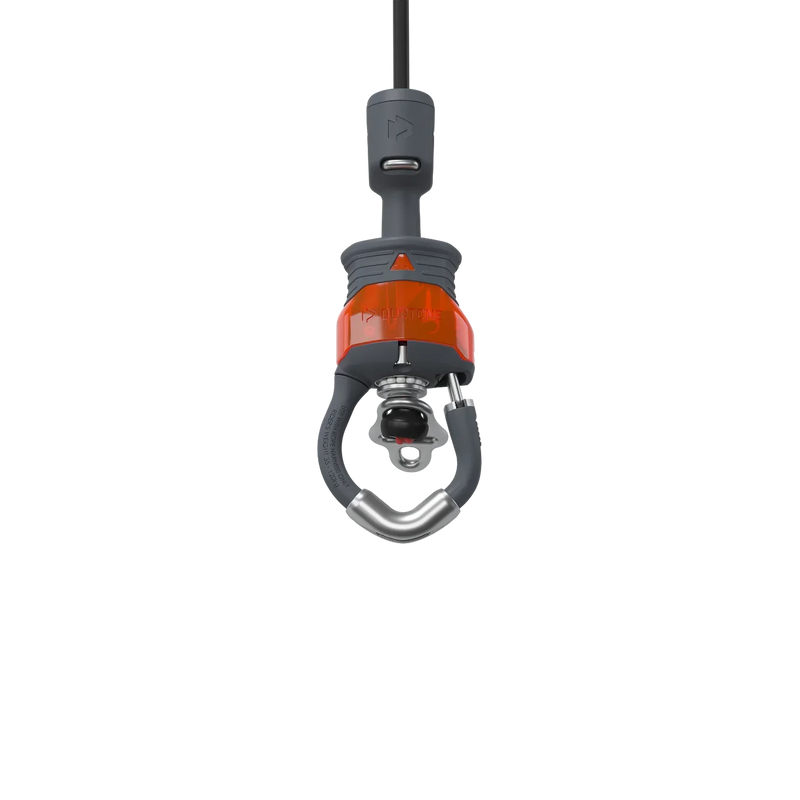 Chiken loop Duotone para kitesurf preto e laranja, acessório vendido na Orca Sports
