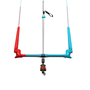 Barra de controle para kitesurf Orca Sports, azul e vermelha, fundo preto.