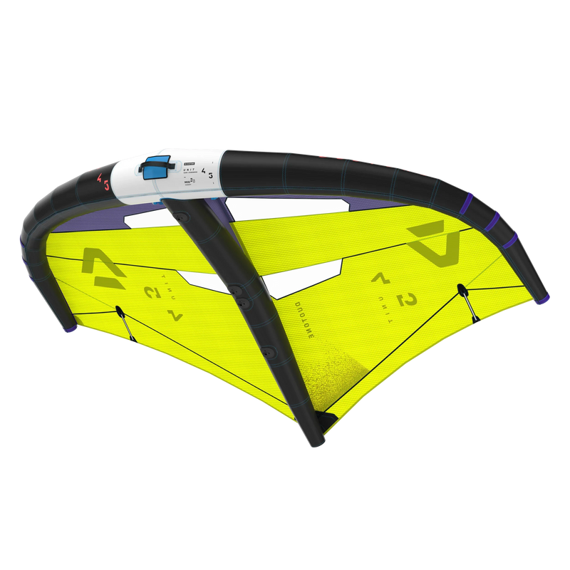 Asa de wing amarela com estrutura preta para esportes aquáticos, Orca Sports kitesurf.