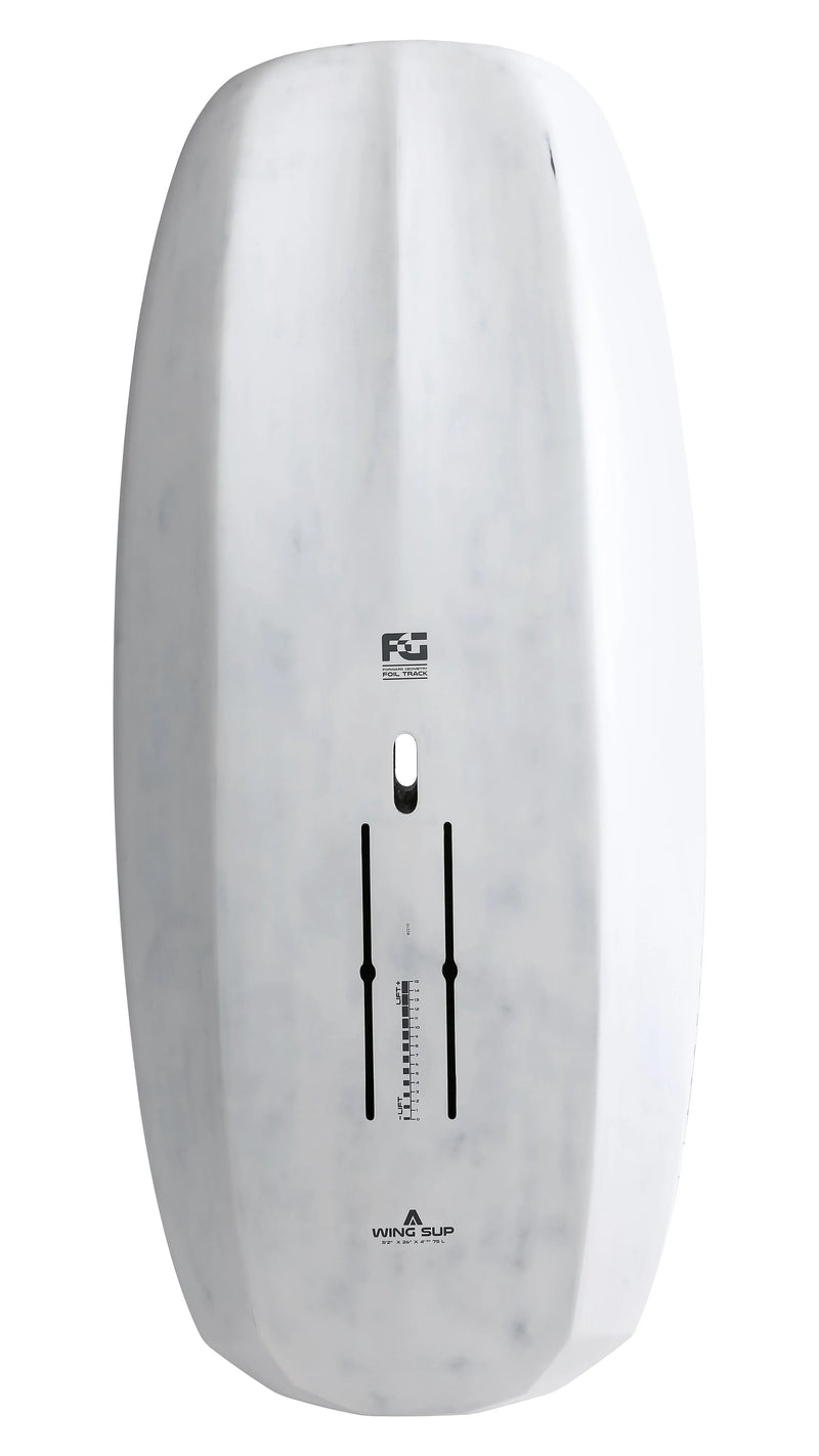 Prancha branca de wing foil vista de cima, com trilhos para foil, produto Orca Sports.